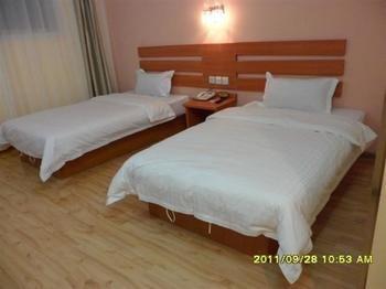 Tiandi Renhe Hotel จี่หนาน ภายนอก รูปภาพ